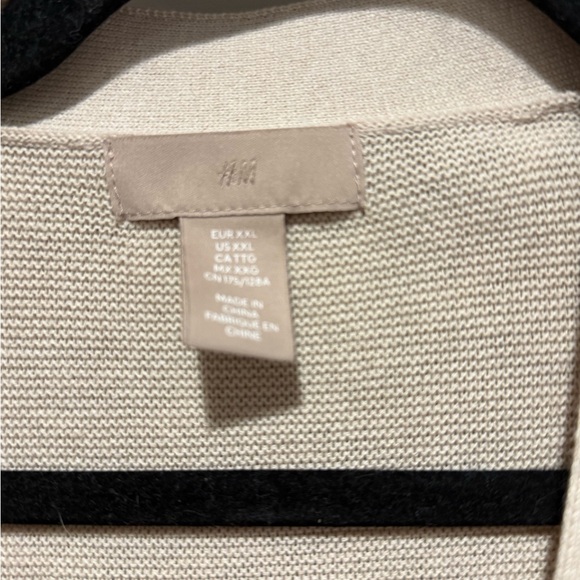 Gorgeous cream button up cardigan EUC barely used - Picture 3 of 5